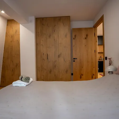 Aveline アパート